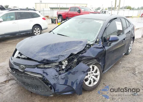 2022 Toyota Corolla Le z USA, uszkodzony, nr VIN 5YFEPMAE9NP325892
